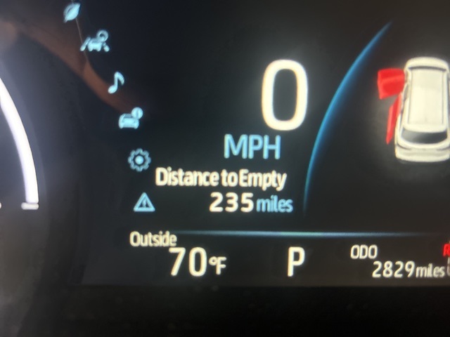 2025 Toyota Sienna XLE photo 4