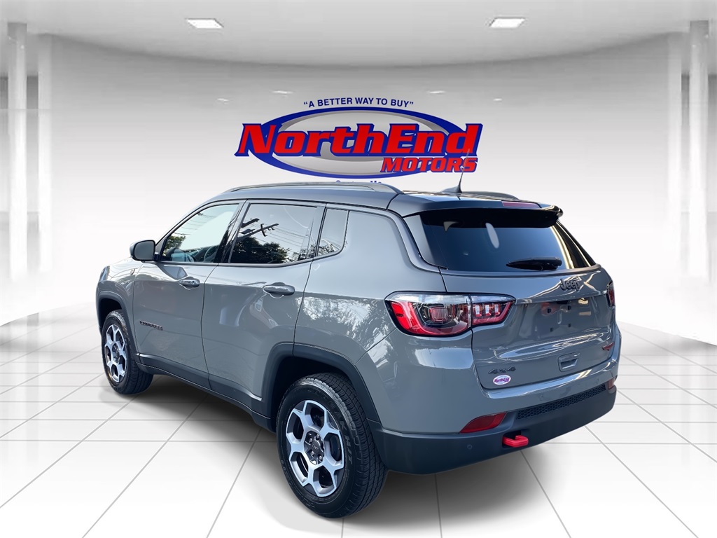 2022 Jeep Compass Trailhawk photo 2