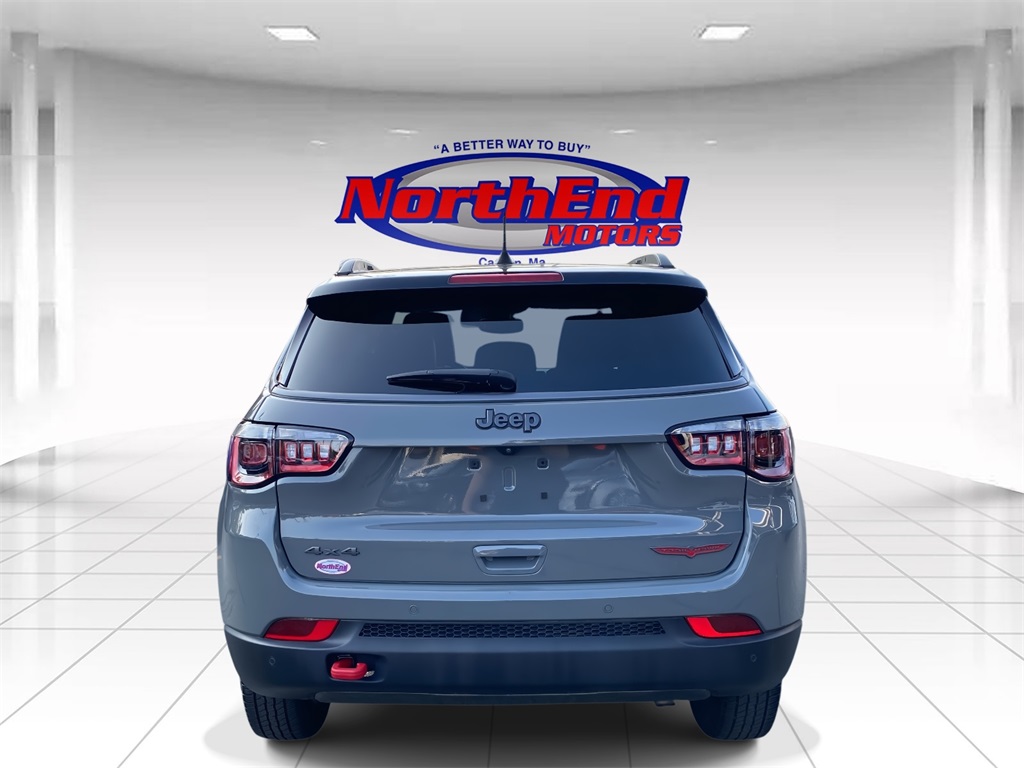 2022 Jeep Compass Trailhawk photo 3