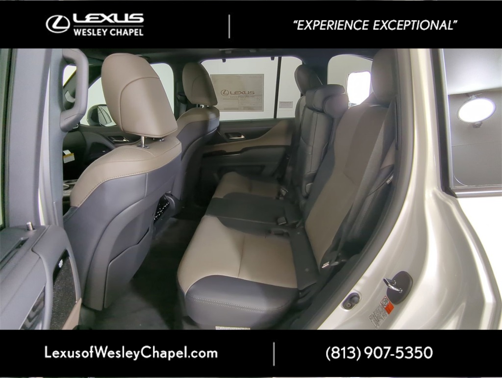 2025 Lexus LX photo 13