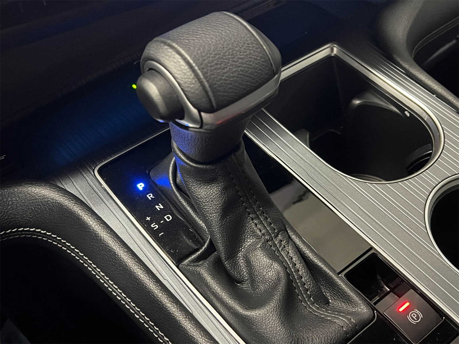 used 2023 Toyota Sienna car, priced at $42,788