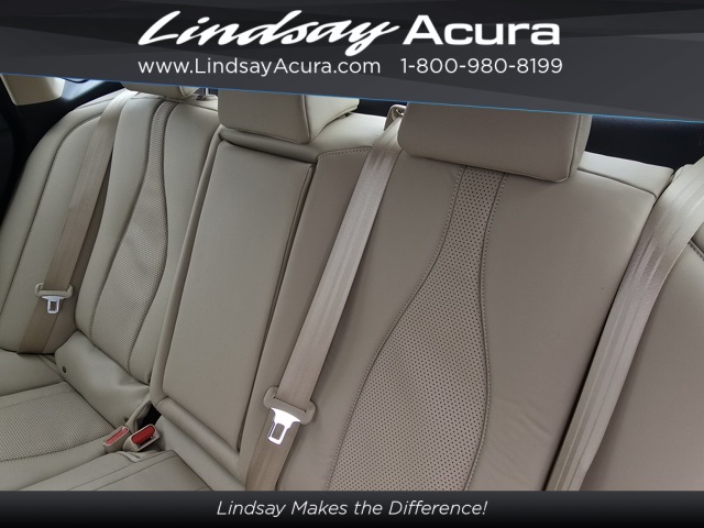 2025 Acura TLX Technology photo 16
