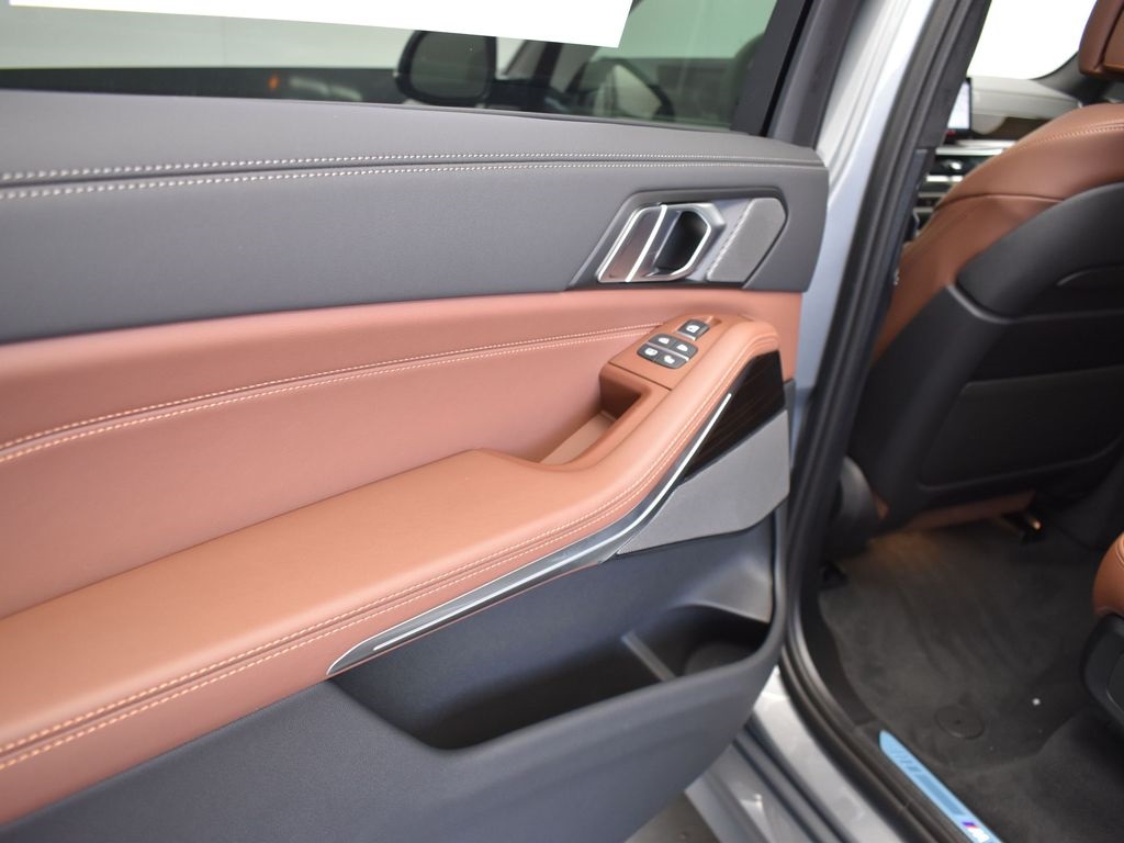 2026 Skyscraper Gray Metallic BMW X7 xDrive40i AWD SUV