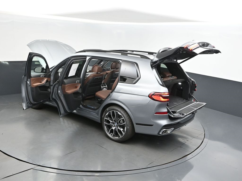 2026 Skyscraper Gray Metallic BMW X7 xDrive40i AWD SUV
