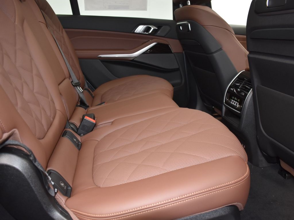 2026 Skyscraper Gray Metallic BMW X7 xDrive40i AWD SUV
