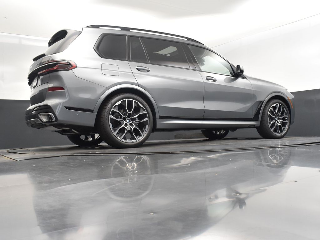2026 Skyscraper Gray Metallic BMW X7 xDrive40i AWD SUV