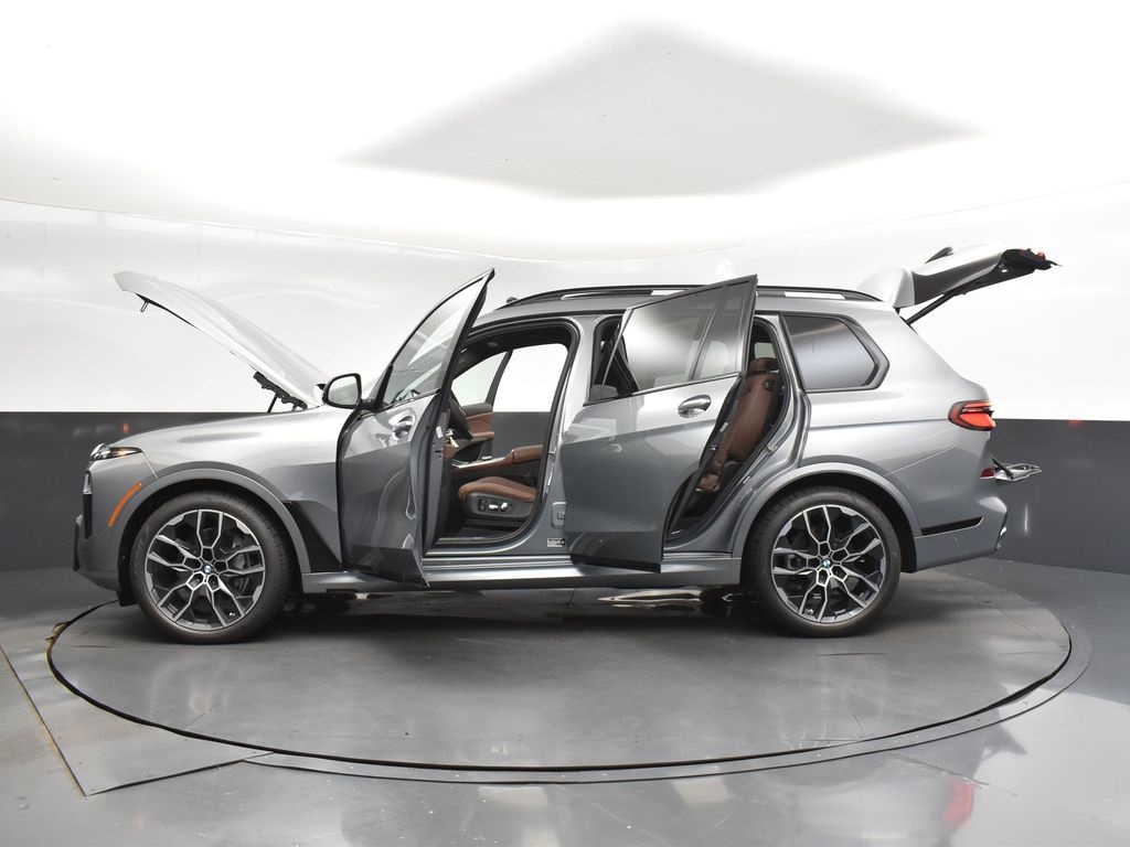 2026 Skyscraper Gray Metallic BMW X7 xDrive40i AWD SUV
