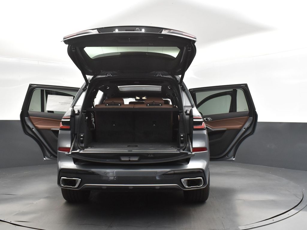 2026 Skyscraper Gray Metallic BMW X7 xDrive40i AWD SUV