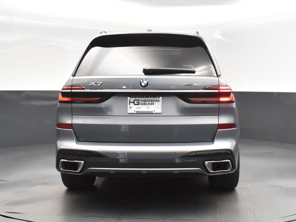 2026 Skyscraper Gray Metallic BMW X7 xDrive40i AWD SUV