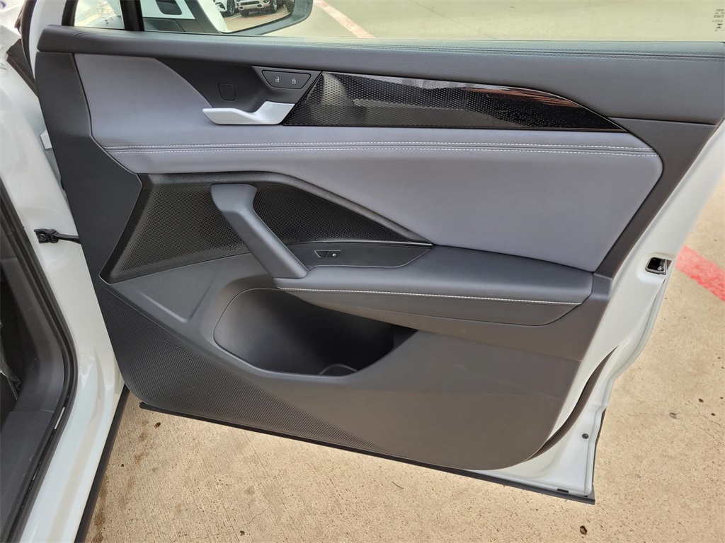 used 2025 Volkswagen Tiguan car, priced at $30,700