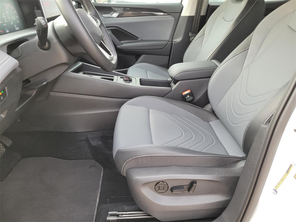 used 2025 Volkswagen Tiguan car, priced at $30,700