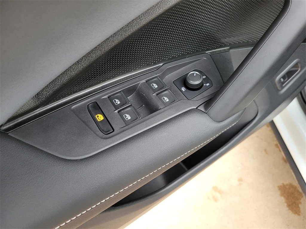 used 2025 Volkswagen Tiguan car, priced at $30,700