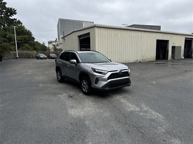 Used 2022 Toyota RAV4 XLE with VIN 4T3RWRFV2NU076819 for sale in Northfield, Minnesota