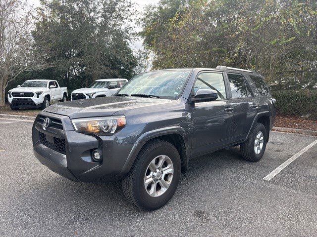 2023 Toyota 4Runner SR5's photo