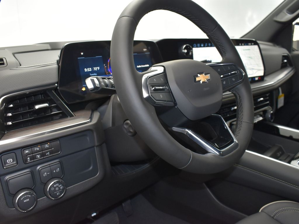 2025 Iridescent Prl Chevrolet Suburban Premier RWD SUV