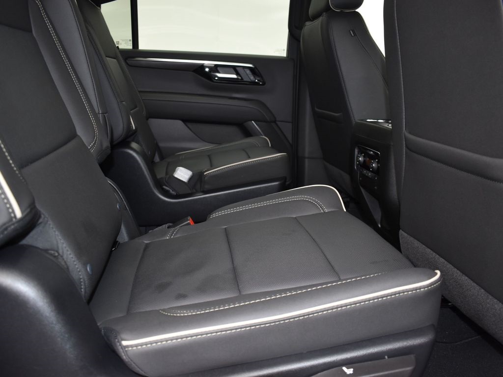 2025 Iridescent Prl Chevrolet Suburban Premier RWD SUV