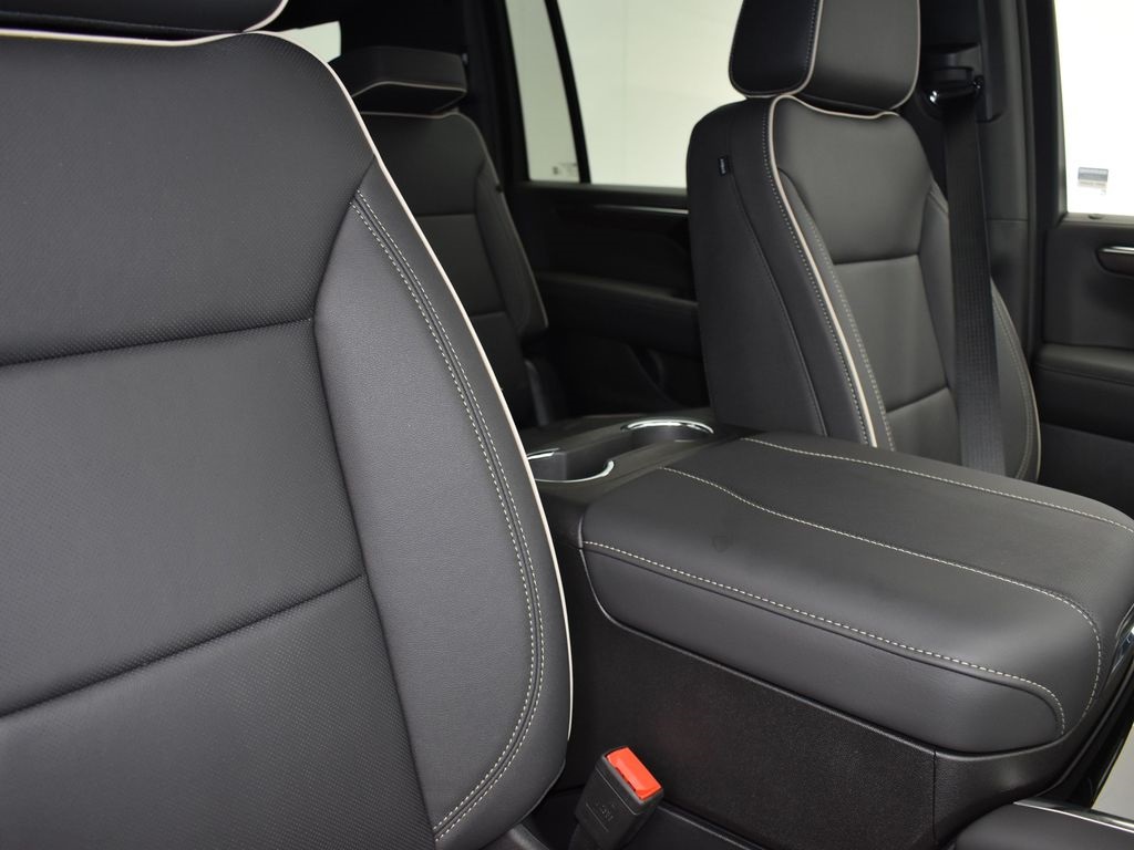 2025 Iridescent Prl Chevrolet Suburban Premier RWD SUV