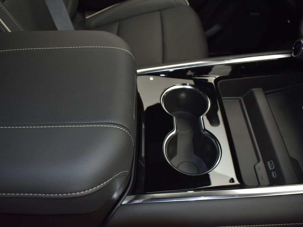 2025 Iridescent Prl Chevrolet Suburban Premier RWD SUV