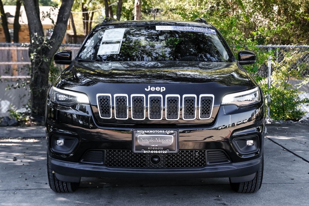 used 2022 Jeep Cherokee car, priced at $25,013