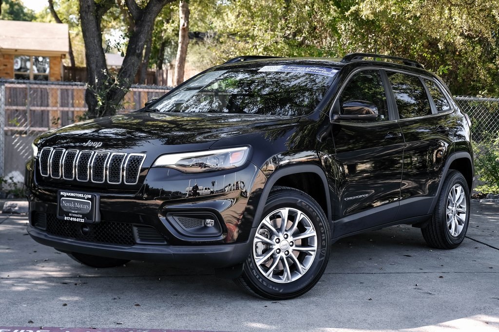 used 2022 Jeep Cherokee car, priced at $25,013