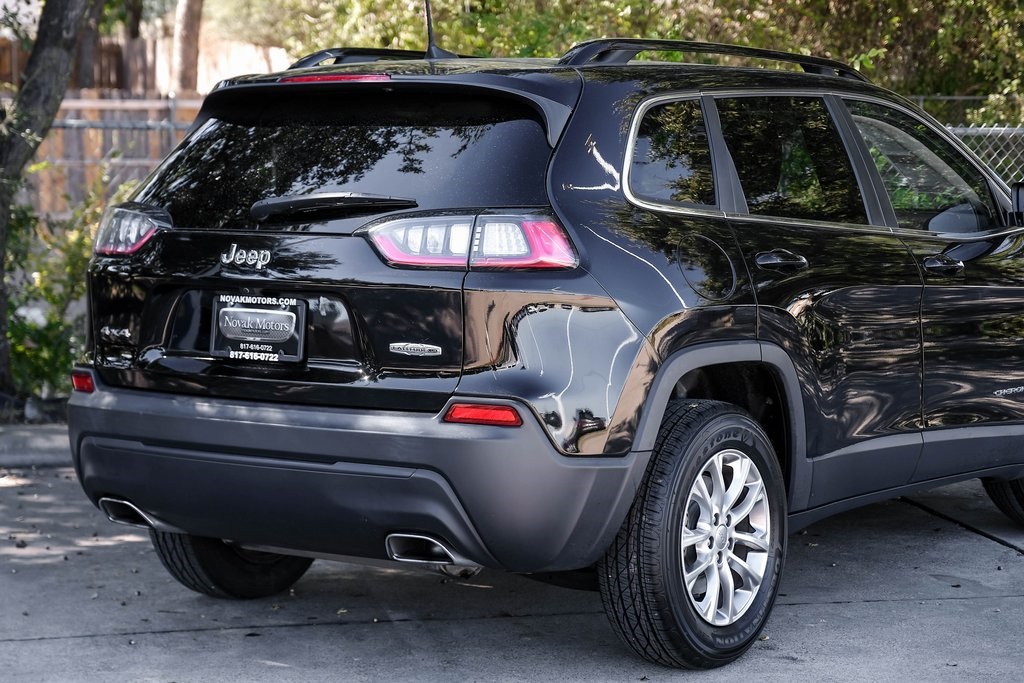 used 2022 Jeep Cherokee car, priced at $25,013