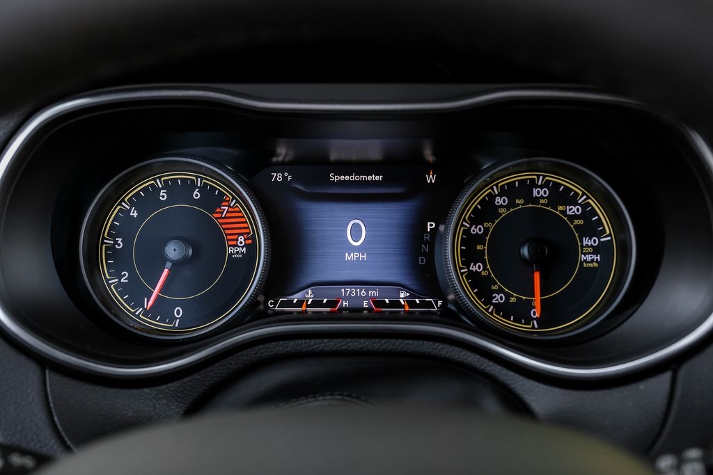 used 2022 Jeep Cherokee car, priced at $25,013