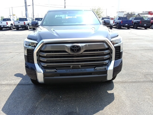 2025 Toyota Tundra Limited's photo