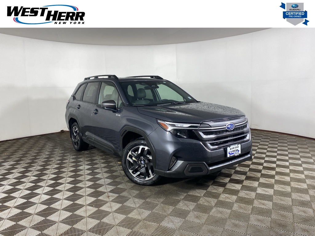 2025 Subaru Forester Limited's photo