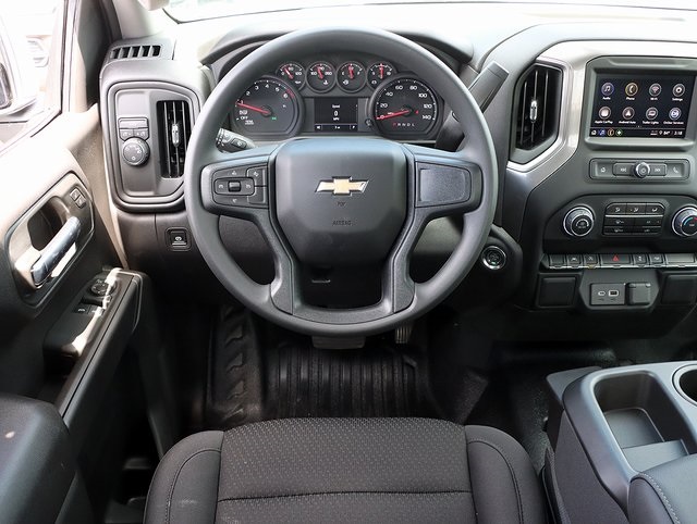 2025 Chevrolet Silverado 1500 photo 13