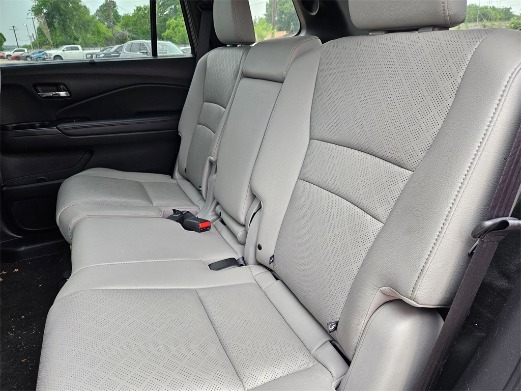2021 Honda Passport Elite photo 10