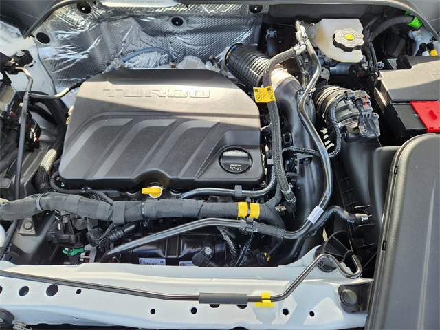 2025 Summit White Chevrolet Trax ACTIV FWD SUV
