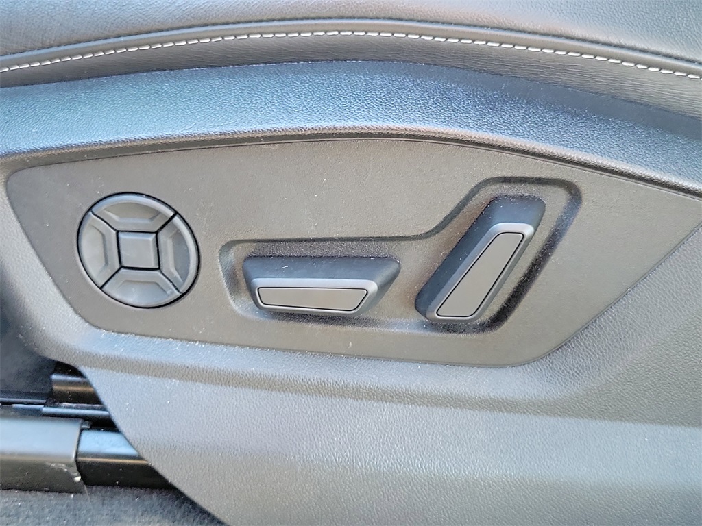 used 2021 Audi Q8 car, priced at $39,998