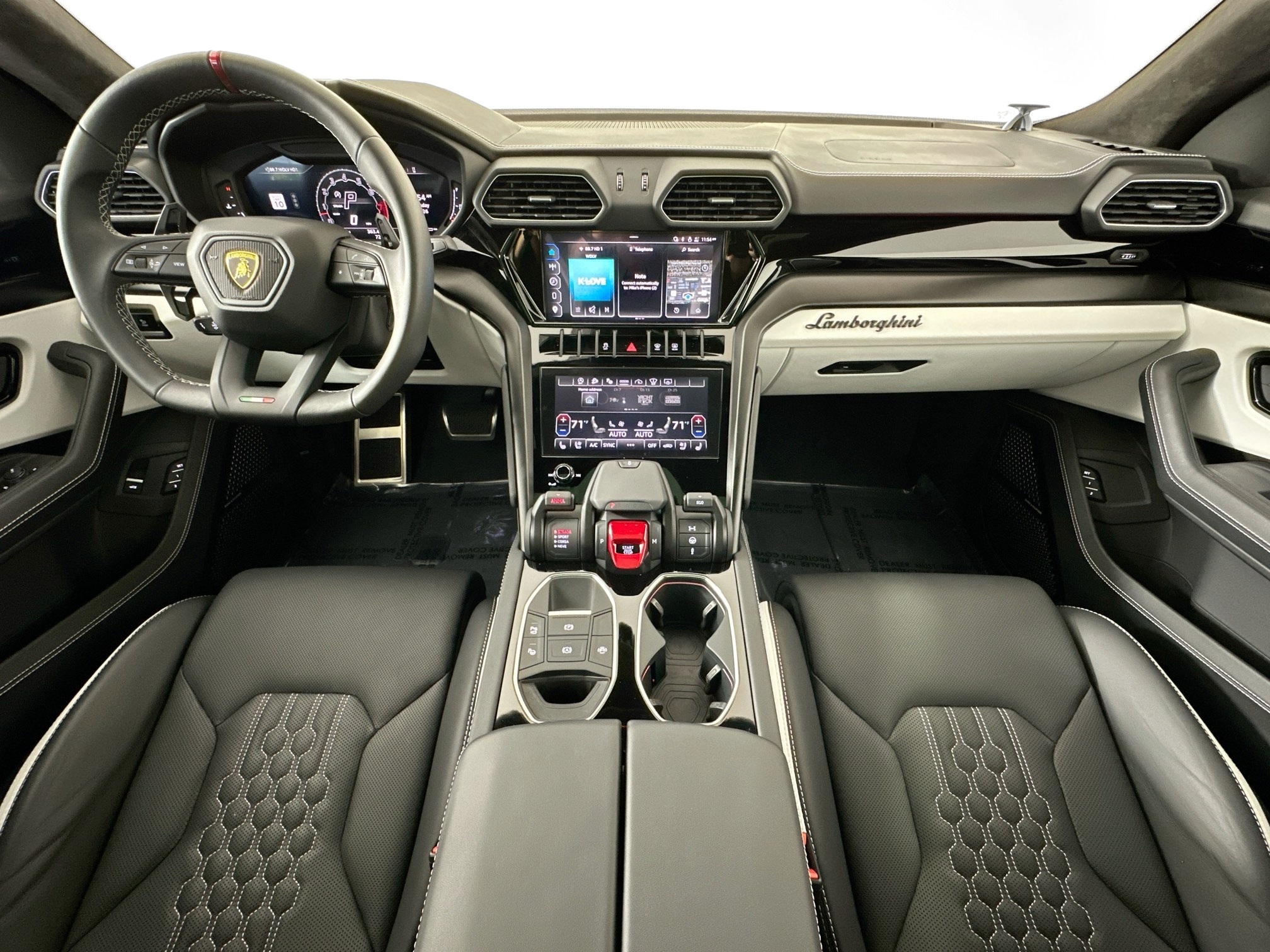 used 2024 Lamborghini Urus car, priced at $274,995