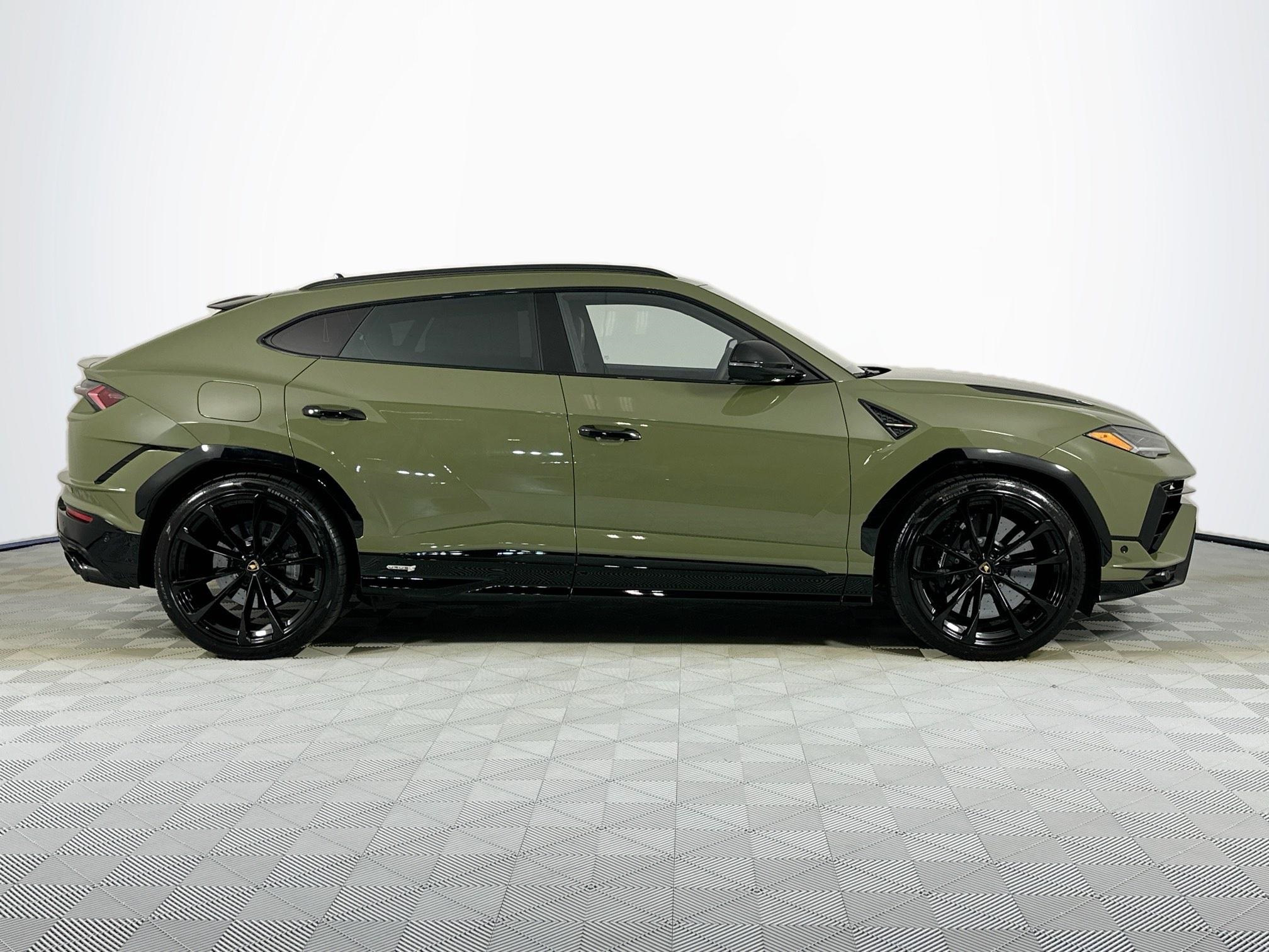 used 2024 Lamborghini Urus car, priced at $274,995