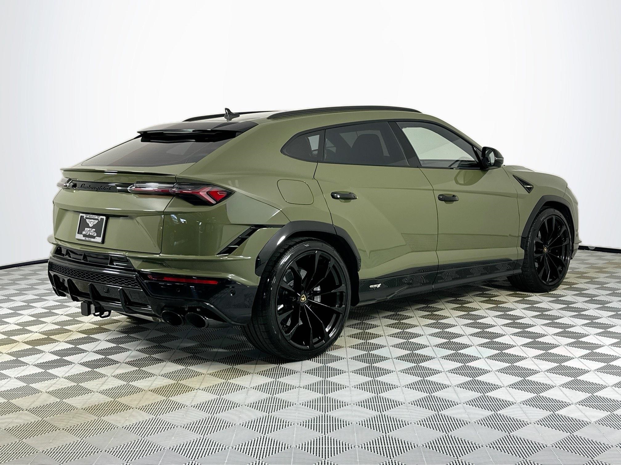 used 2024 Lamborghini Urus car, priced at $274,995