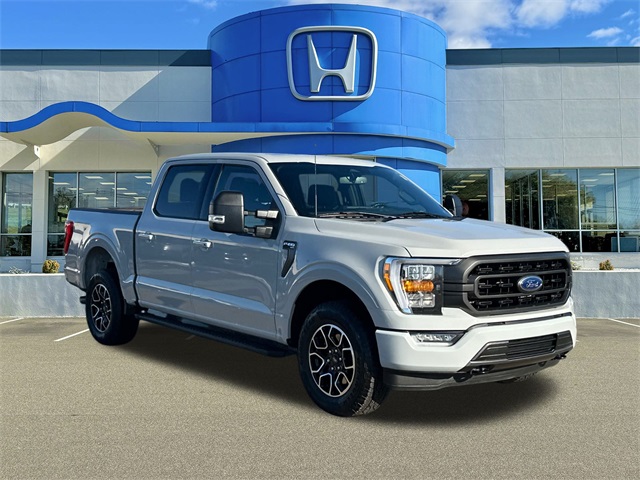 2023 Ford F-150 XLT's photo