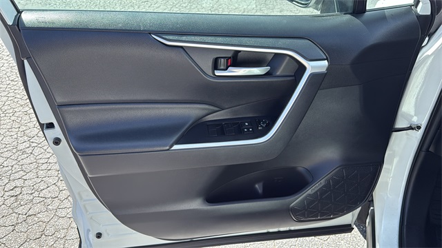 used 2021 Toyota RAV4 car, priced at $19,778