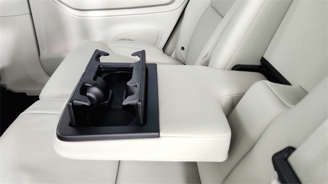 new 2026 Volvo XC90 Plug-In Hybrid car, priced at $85,625