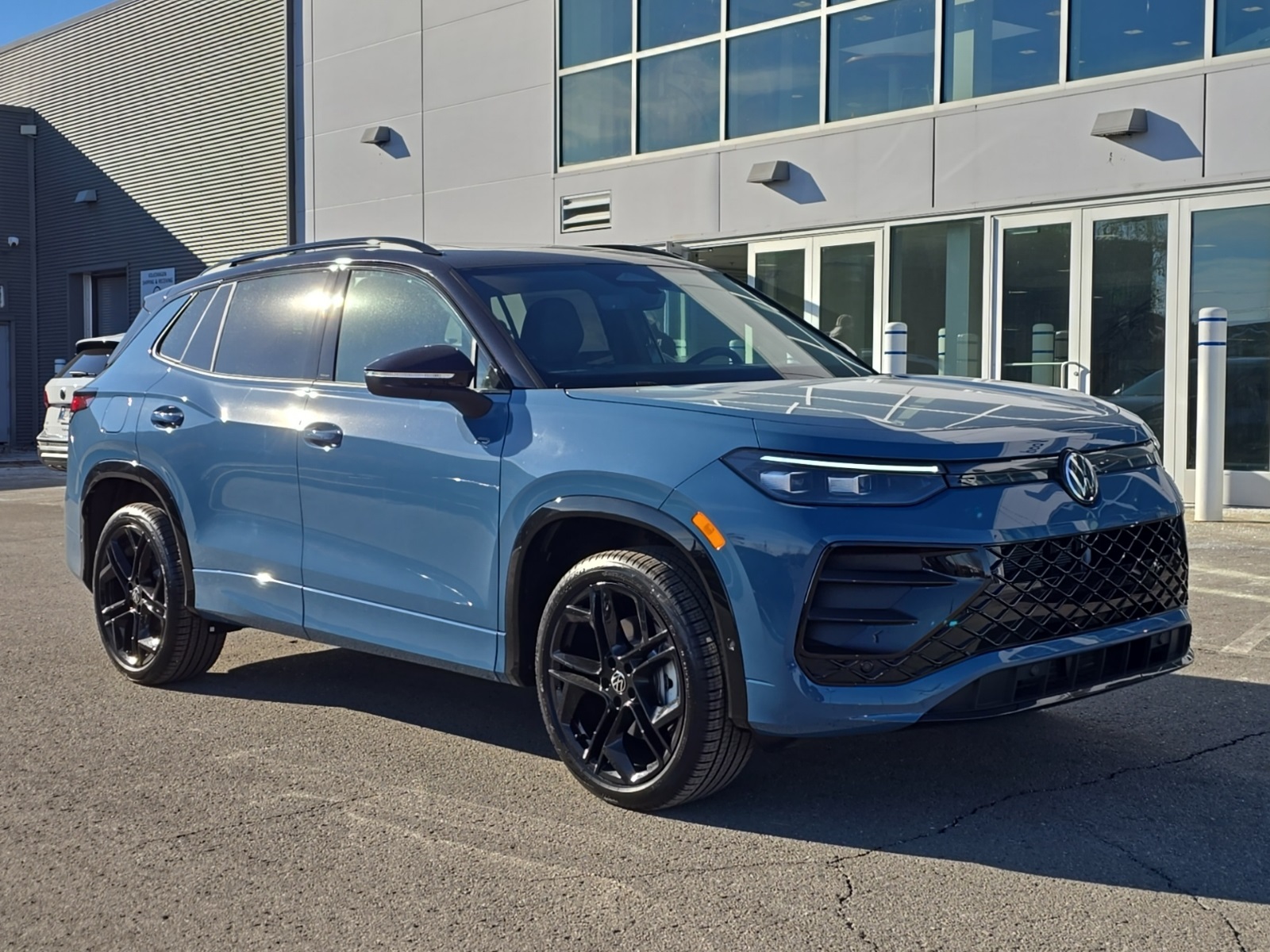 new 2026 Volkswagen Tiguan car, priced at $39,845