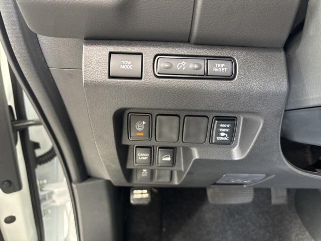 2025 Glacier White Nissan Frontier SV 4X4 Truck