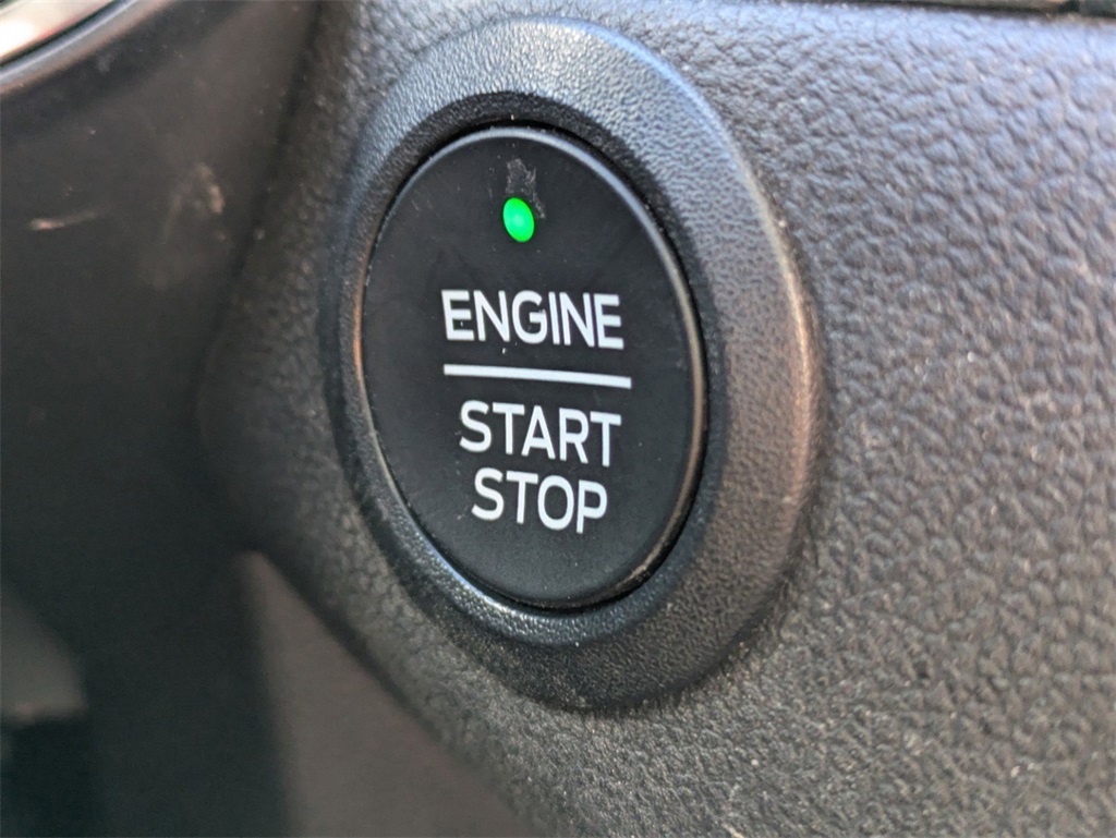 2022 Ford Escape Titanium photo 16