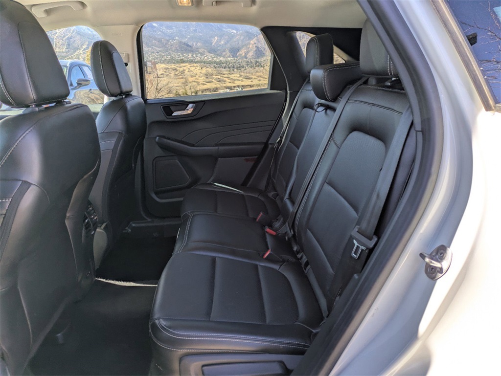 2022 Ford Escape Titanium photo 21