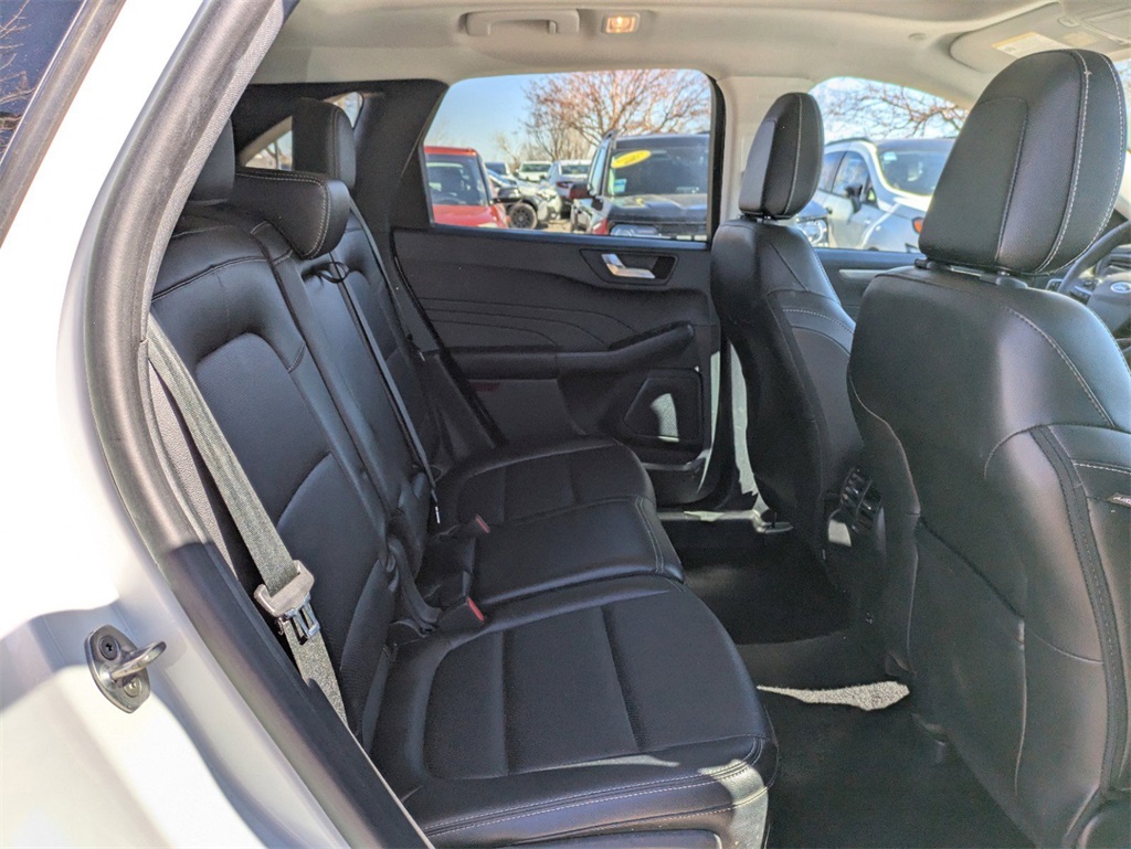 2022 Ford Escape Titanium photo 25