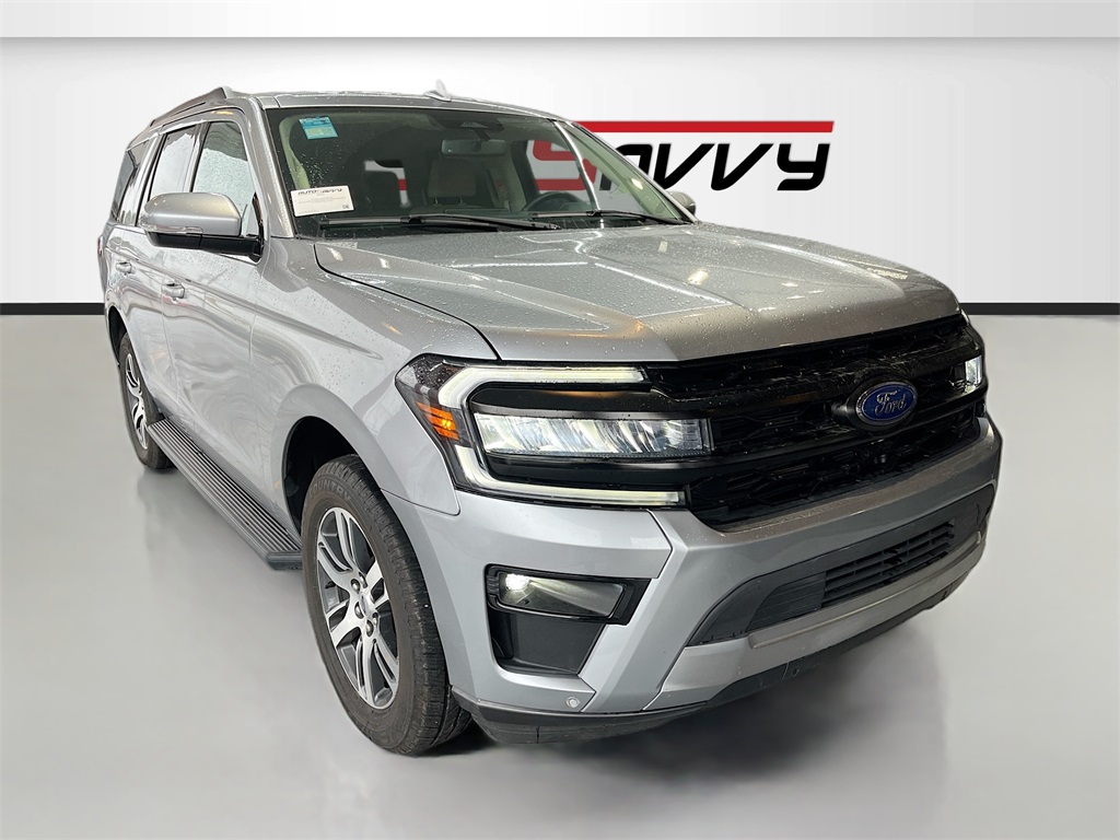 2024 Ford Expedition XLT's photo