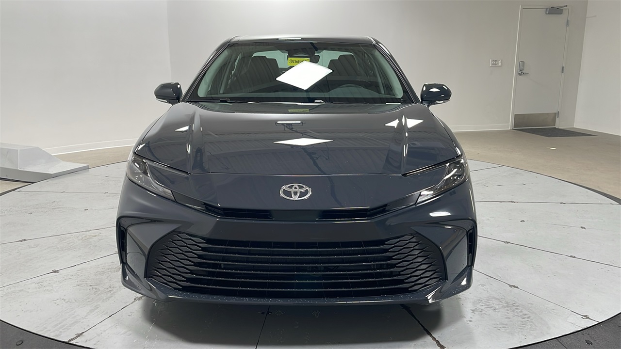 2025 Toyota Camry LE photo 2
