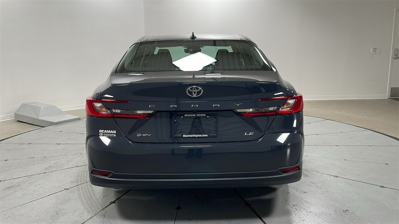 2025 Toyota Camry LE photo 4