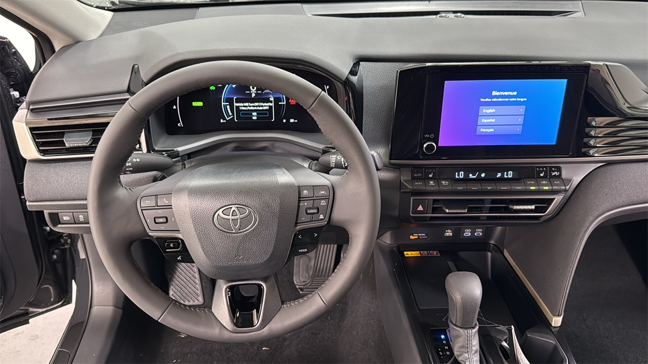 2025 Toyota Camry LE photo 9