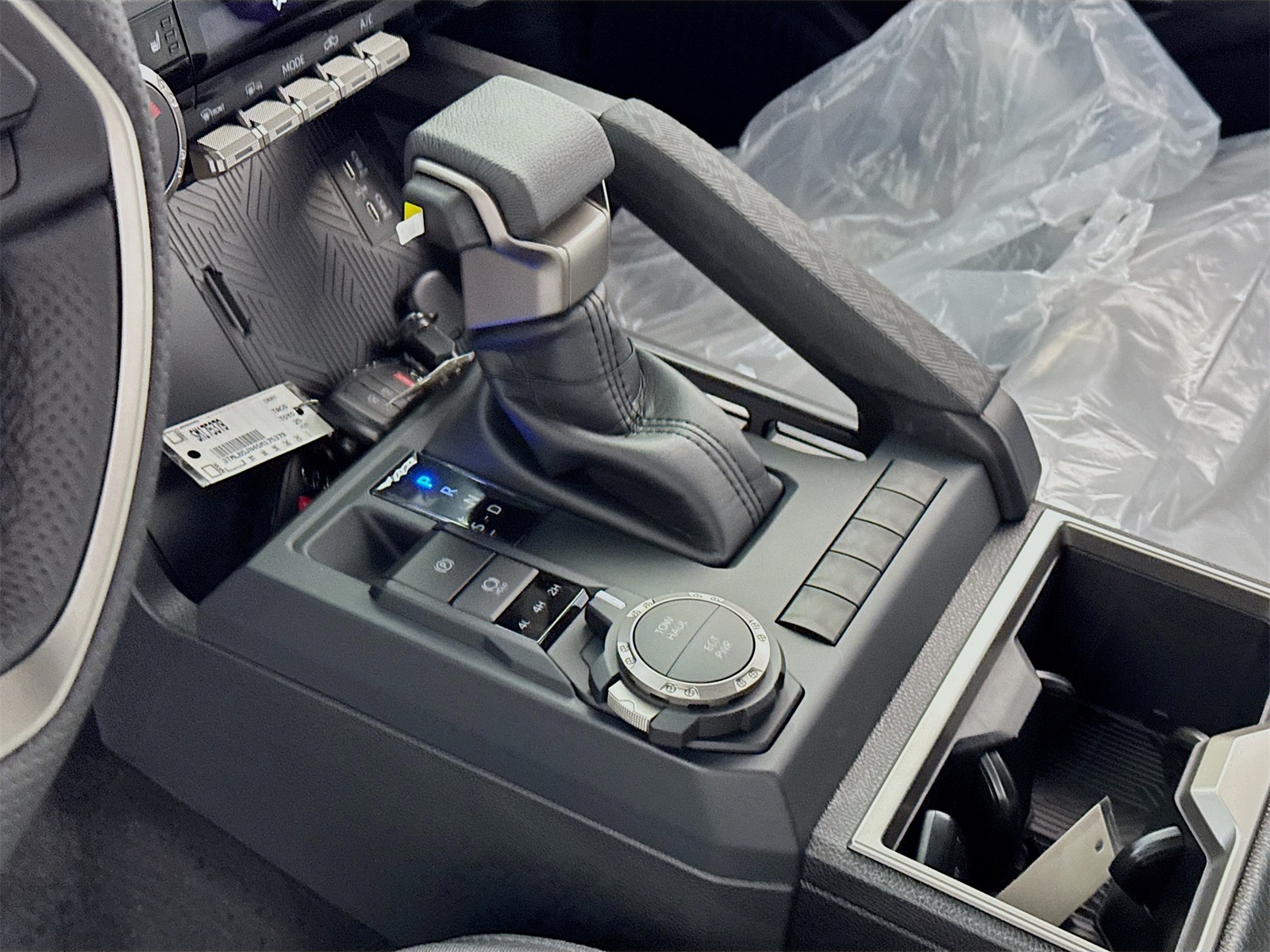 2025 Toyota Tacoma SR5 Double Cab photo 10