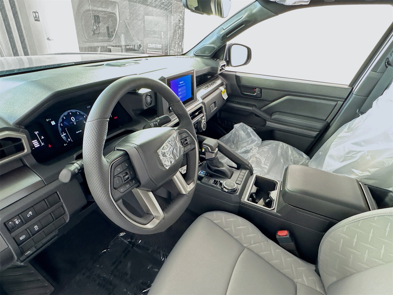 2025 Toyota Tacoma SR5 Double Cab photo 7
