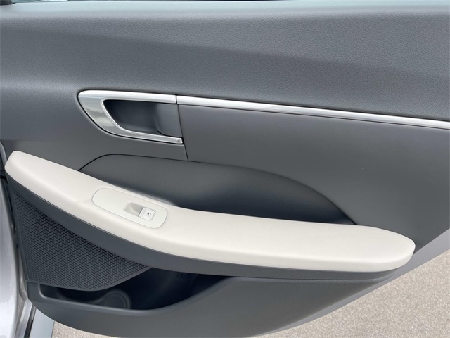 used 2023 Hyundai Sonata Hybrid car, priced at $24,989